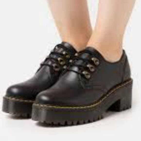 BRAND NEW DR MARTENS LEONA LOW BLACK VINTAGE SMOOTH HEELED SHOES - Picture 1 of 16